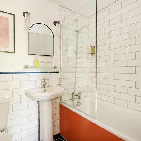 The Rodney Hotel-2