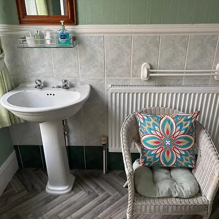 Weybourne Guest House-3