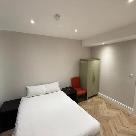 Hadleigh Hotel-2