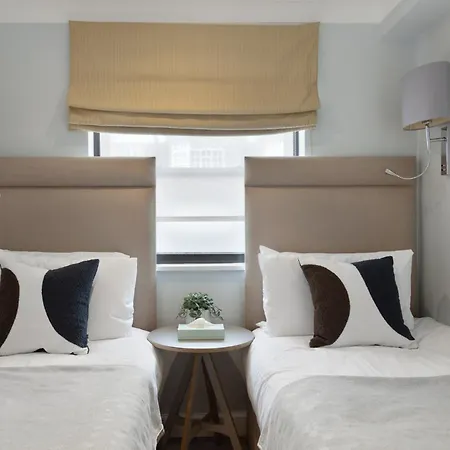 Mayfair House-3
