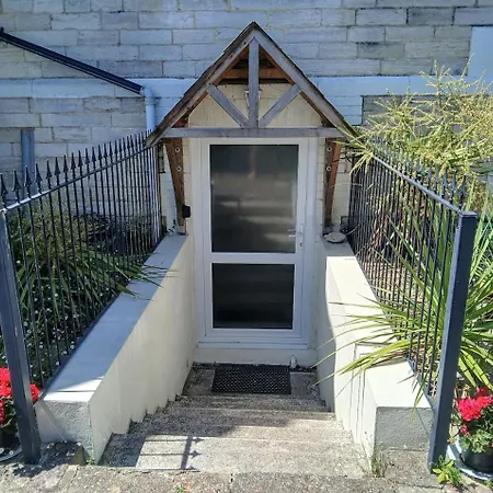 Grantham House-2