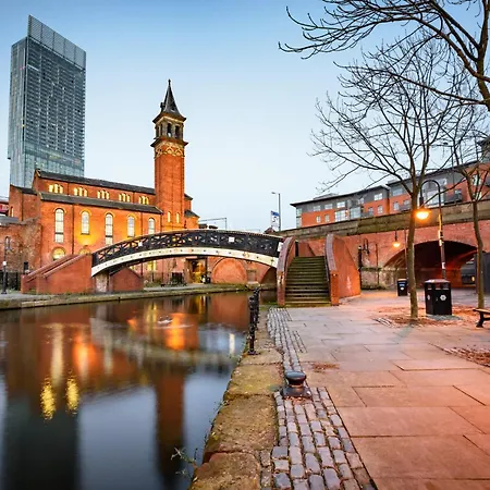 Holiday Inn Express Manchester East By Ihg-2