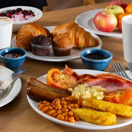Holiday Inn Express Lincoln City Centre By Ihg-2