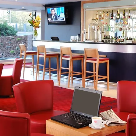 Ramada Encore Chatham-3