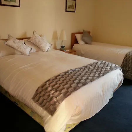 Halfway House Hotel-3