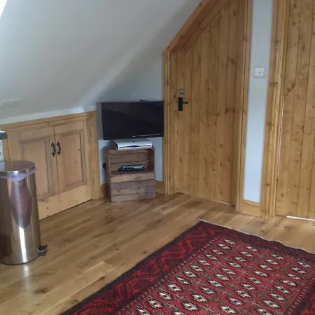 Woodland Guesthouse-3