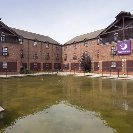 Premier Inn Milton Keynes South West-3