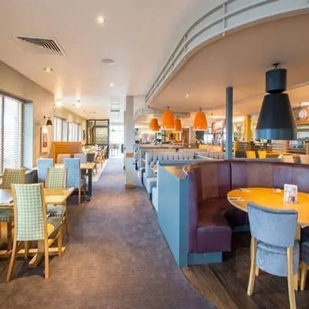 Premier Inn Newton Abbot-3
