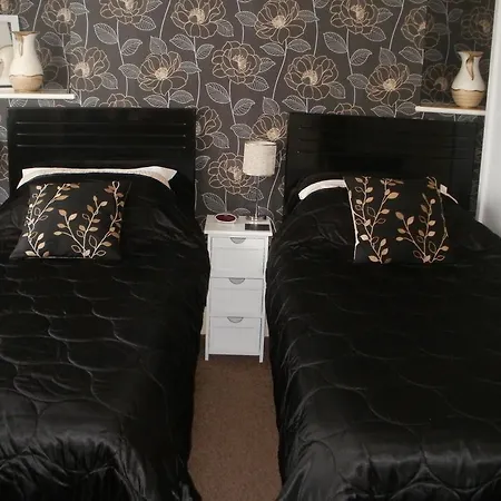 Grove Guest House-3