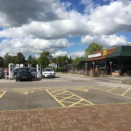 Warrington Motel, J20 M6 Lymm Services-3