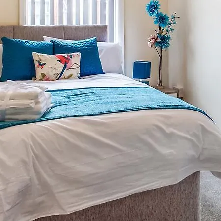 Townhouse @ 62 Samuel Street Crewe-2
