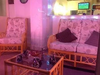 San Diego Guest House - Near Pleasure Beach-2