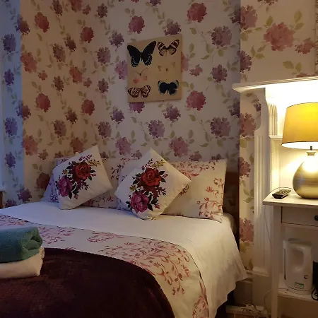 Adams Guest House-3