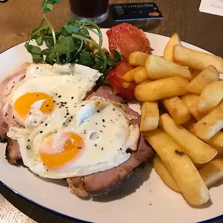 The Red Lion Inn & Restaurant-2