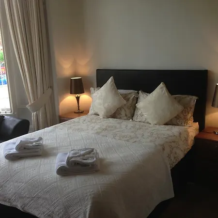 Onslow Guest House-2