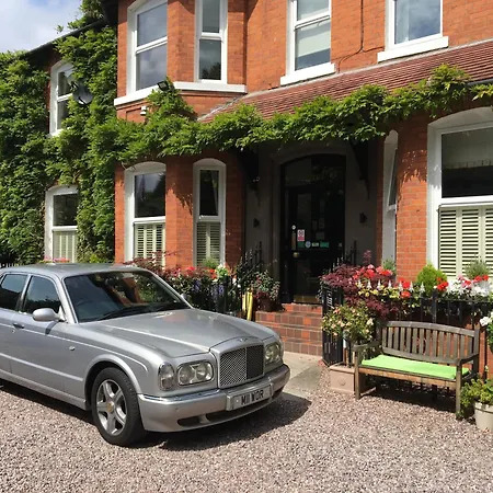 Cheshire Hospitality Ltd Trading As Lennox Lea Studios And Apartments-3