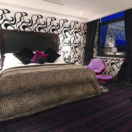 The Park Avenue Hotel-3