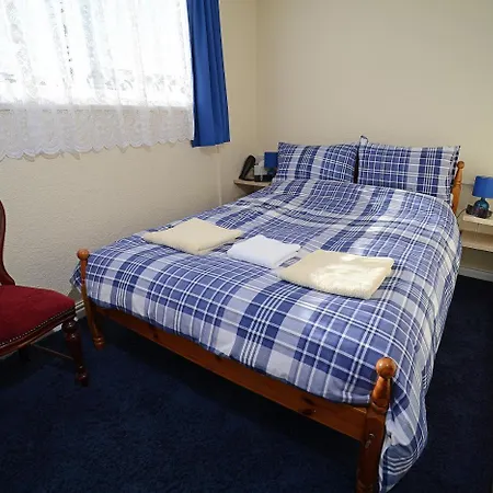 Lynmoore Guest House-3