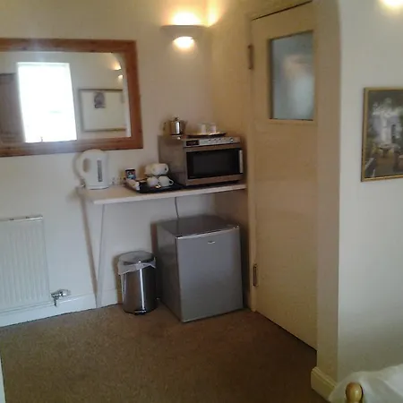 Abingdon Guest Lodge-2