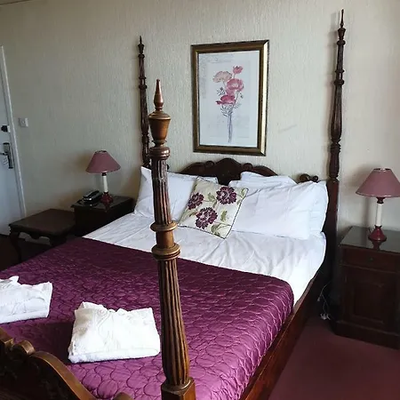 The Parisienne Hotel-2