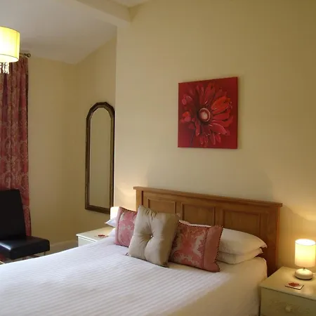Britannia Guest House-3