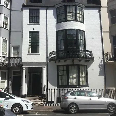 Kempfield House-3