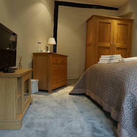 Golden Cross Guesthouse-3