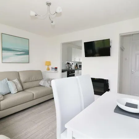Sunbeach Chalets-2