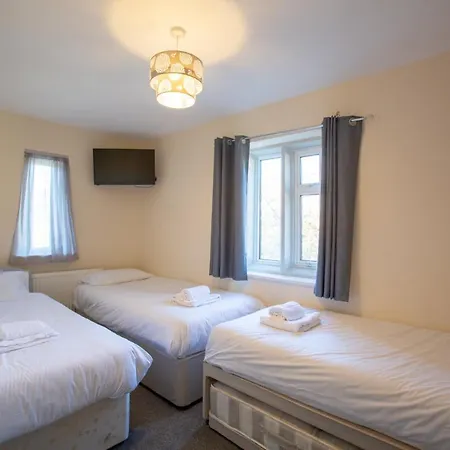 The Beacon & Railway Hotel-3