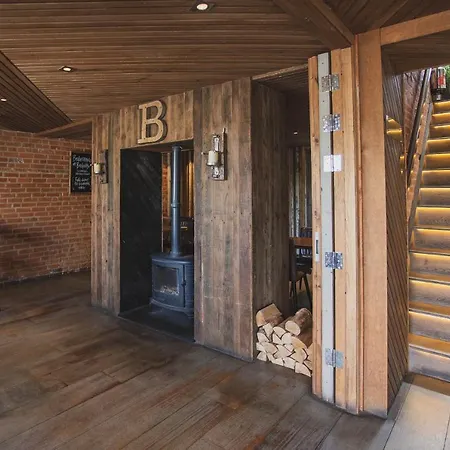 Becketts Townhouse-2