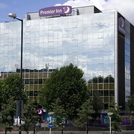 Premier Inn London Wembley Park-2
