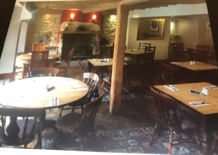 Horse & Hound Inn Broadway 