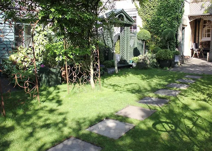 Oak House No.1 Bed & Breakfast Tetbury