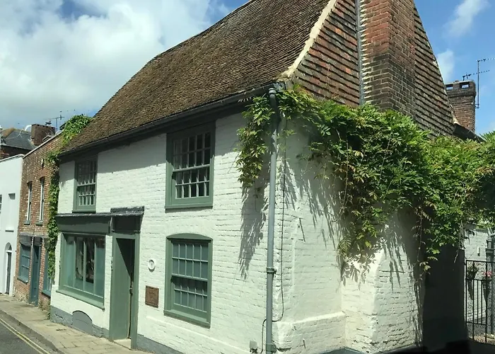 The Tea House Bed & Breakfast Rye