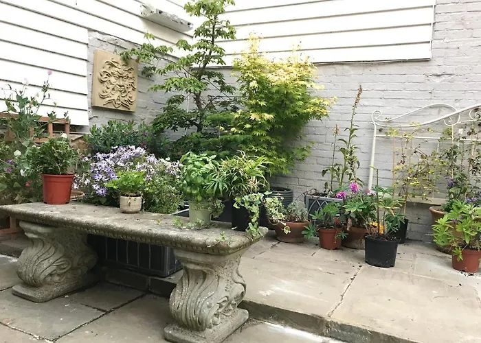 The Tea House Bed & Breakfast Rye