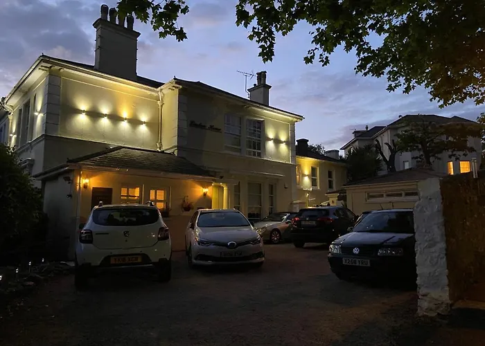 Linden House