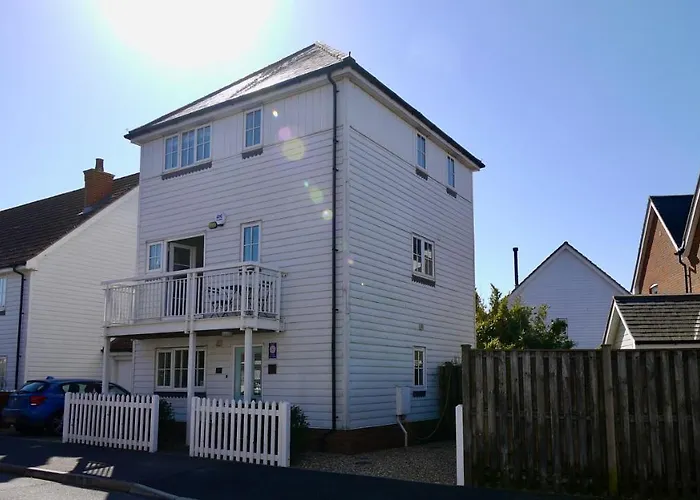 The Salty Dog Holiday Cottage, Camber Sands Rye