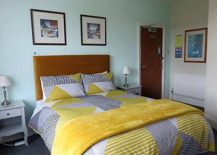 Ainsley Court Guest House