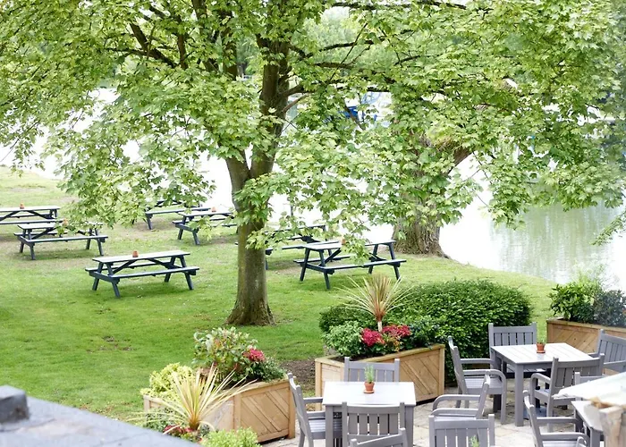 Rose Revived By Chef & Brewer Collection Hotel Witney