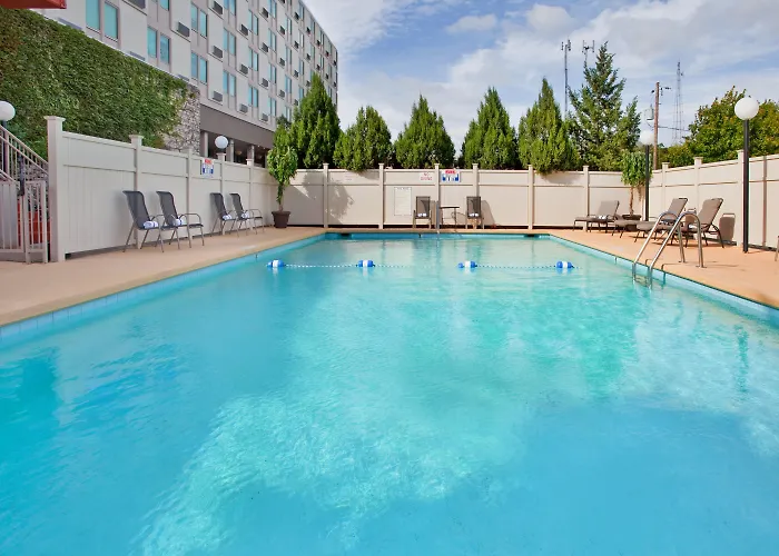 Doubletree By Hilton Manchester Airport