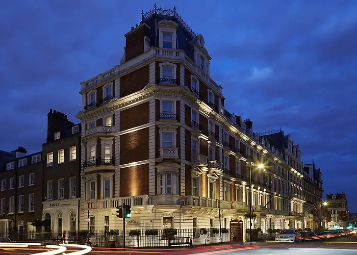 London hotels near Shaftesbury Avenue