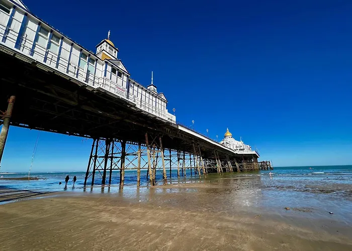 Pearl & Pebbles Eastbourne Hotel