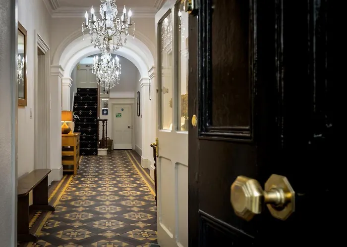 Caemorgan Mansion Hotel Cardigan