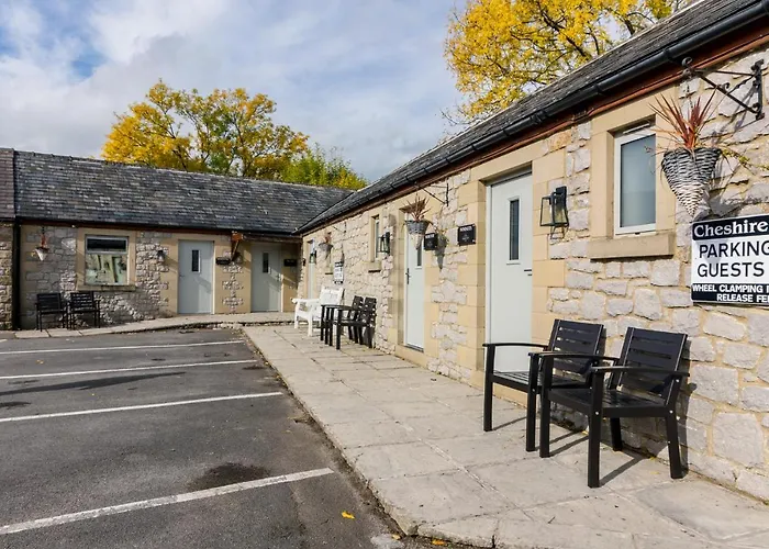 Cheshire Mews Hotel Castleton 
