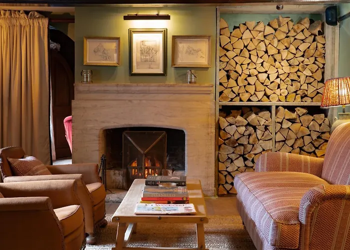 The Double Red Duke, Cotswolds