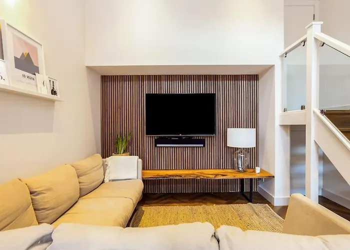Family Home Close To Bournemouth Town Centre