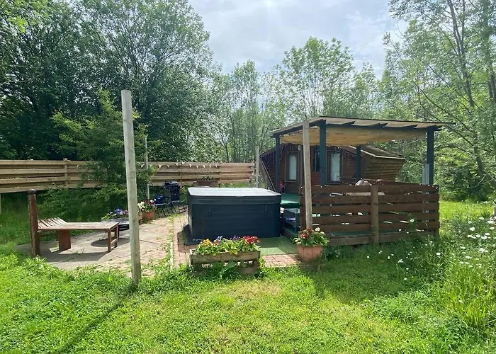 Wooden Tiny House Glamping Cabin With Hot Tub 1