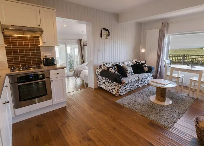 Chesil Beach Lodge Burton Bradstock Dorset Dt64Rj