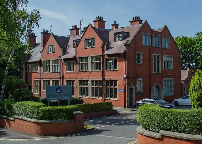 Broadfield Park Hotel