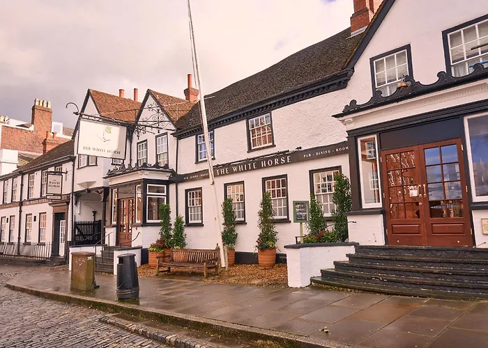 The White Horse - A Heartwood Inn Dorking